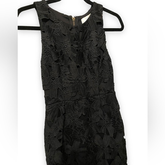 ASTR The Label | Sleeveless Black Lace Overay Cocktail Dress | Size XS - Picture 5 of 11